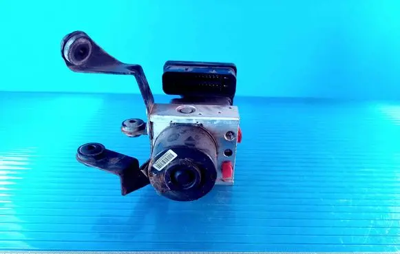 Ford Focus ABS Pump 00402662E3