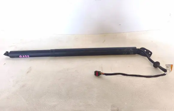 Hyundai Tucson TL Tailgate/trunk strut/damper 81770D3100