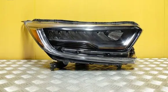 Honda CR-V Headlight/headlamp UB24M2 2514