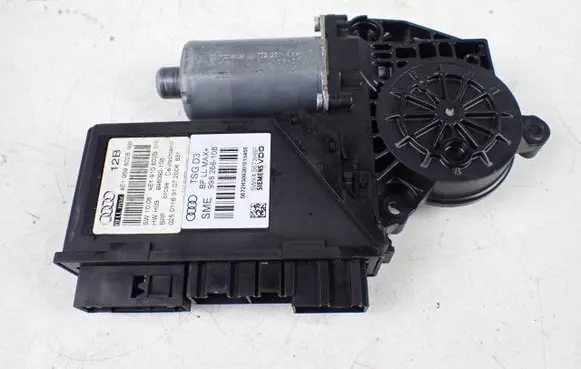 Audi A8 S8 D3 4E Front door window regulator motor 4E1959802B