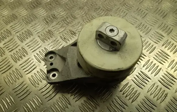 Mercedes-Benz GLC C254 Engine mount bracket A2542404000