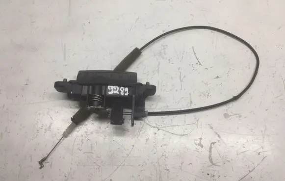 Mazda 3 I Tailgate/trunk/boot lock/catch/latch