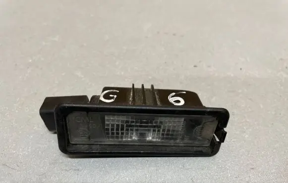 Volkswagen Golf VI Number plate light 1K8943021
