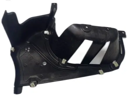 BMW 5 G60 G61 Engine splash shield/under tray 