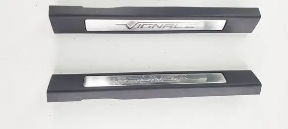 Ford Mondeo MK V Front sill trim cover