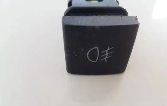 Fog light switch