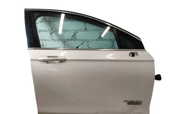 Ford Fusion II Front door