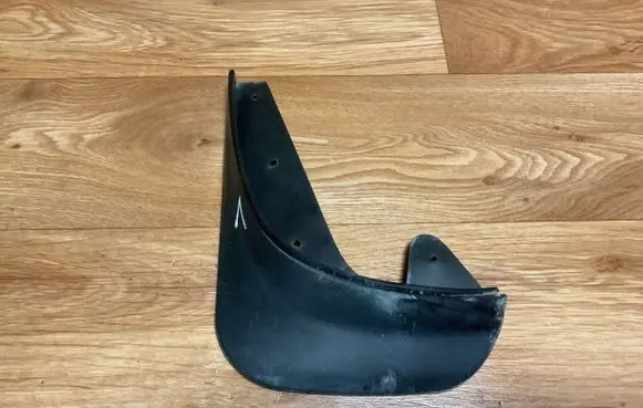 Renault Megane III Front mudguard 