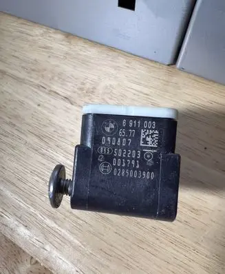 BMW X5 E70 Airbag deployment crash/impact sensor 6911003 0285003900 090807