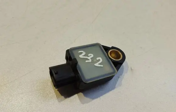 Chrysler Sebring (JS) Airbag deployment crash/impact sensor P04896061AA 338644009
