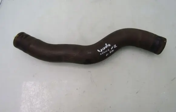 Honda Civic X Engine coolant pipe/hose