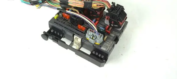 Peugeot 308 BSM Control unit 9664706280 BSMR0500