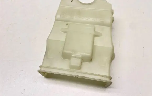 Front door exterior handle/bracket