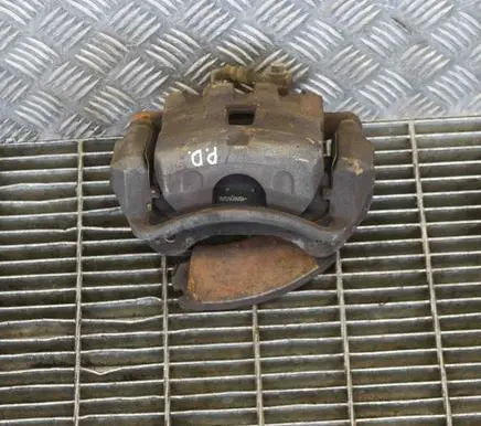 Chevrolet Malibu Front brake caliper