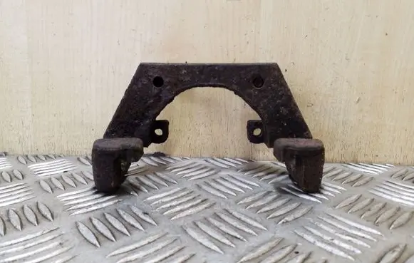 BMW X5 E53 Brake caliper pad carrier rear 