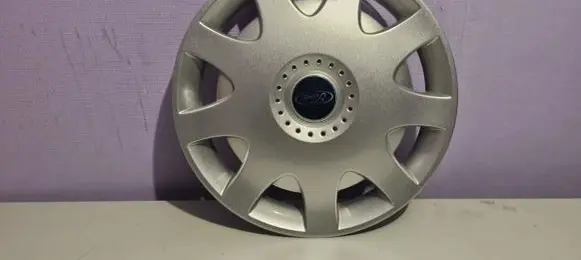Ford Galaxy R15 wheel hub/cap/trim 7M0601147N