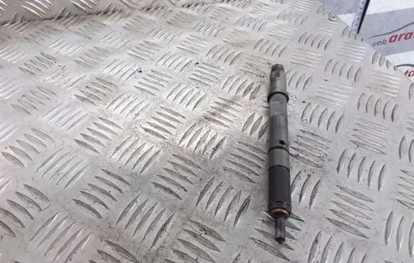 Audi A6 S6 C5 4B Fuel injector 059130201A
