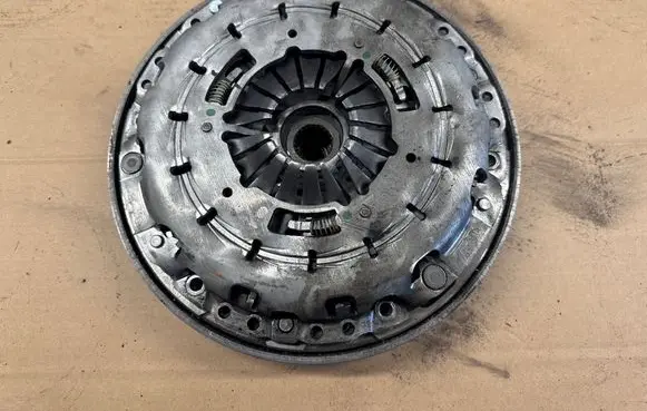 BMW 3 E90 E91 Clutch set kit 124052310 324063910 415055210