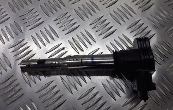 Volkswagen Jetta V Spark distributor NGKU5015