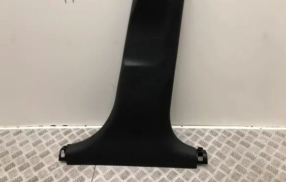 Hyundai i30 (B) pillar trim (bottom) 85845G4000