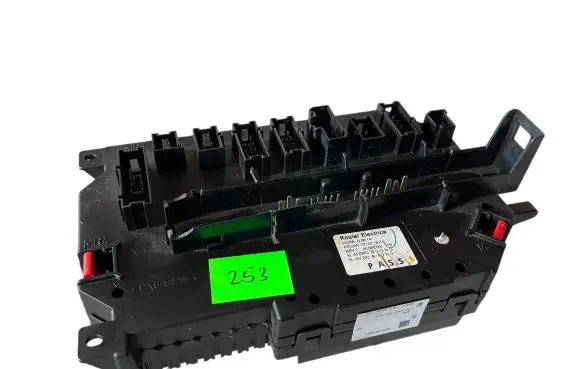 Mercedes-Benz S W221 Central body control module S253 A2215451601