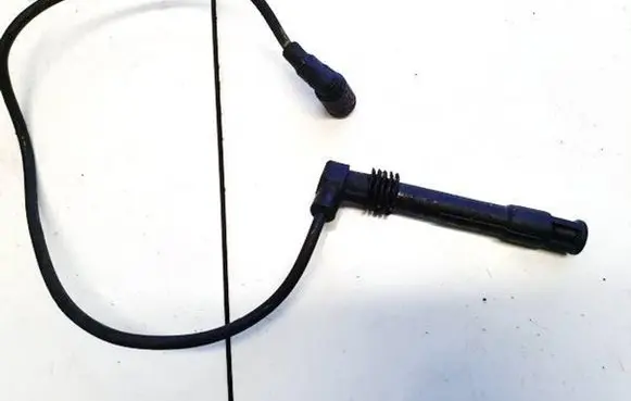 Audi A4 S4 B5 8D Ignition plug leads 0300332131