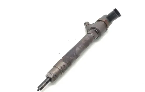 Volvo V70 Fuel injector 30777526 0445110298