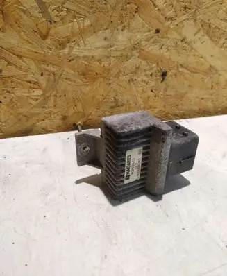 Glow plug pre-heat relay