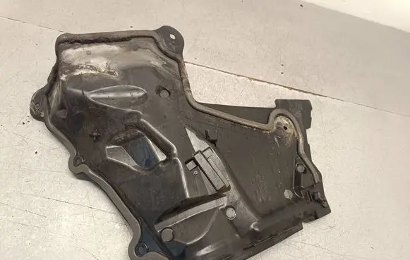 Mercedes-Benz E W213 Other engine bay part A2536208100 4013230B