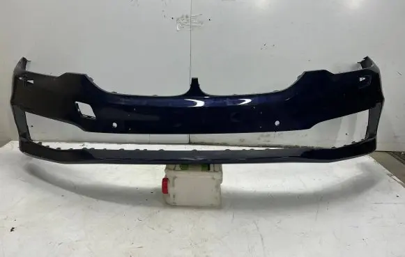 BMW 5 G30 G31 Front bumper 7385336