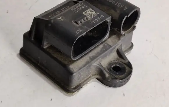 Mercedes-Benz E W212 Glow plug pre-heat relay A6519005502