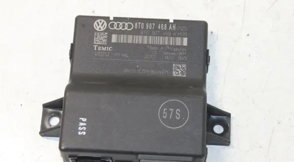 Audi A4 S4 B8 8K Gateway control module 8T0907468AH