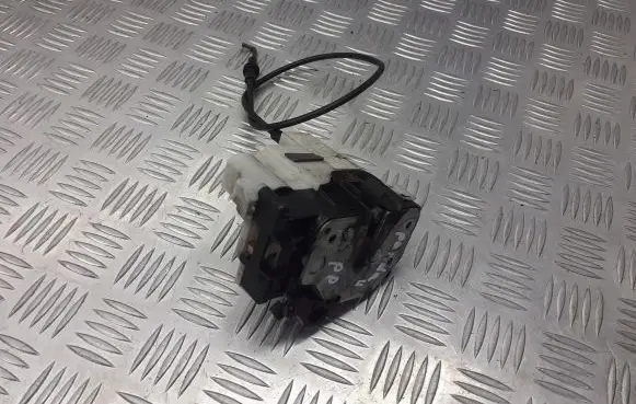 Fiat Panda II Front door lock 46803511