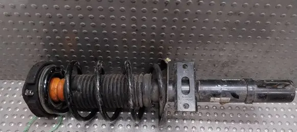 Volkswagen Polo IV 9N3 Front shock absorber/damper 6Q0413031CE
