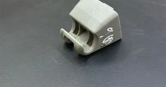 Sun visor clip/hook/bracket