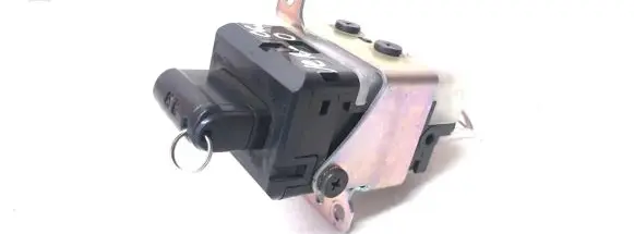 Toyota Corolla Verso AR10 Ignition lock 626399-000