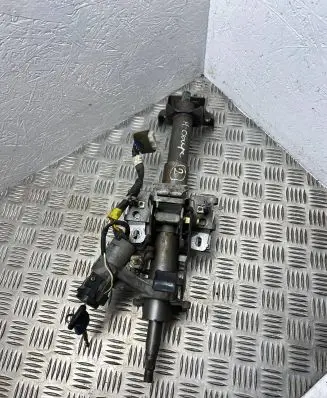 Hyundai Coupe Steering wheel axle 