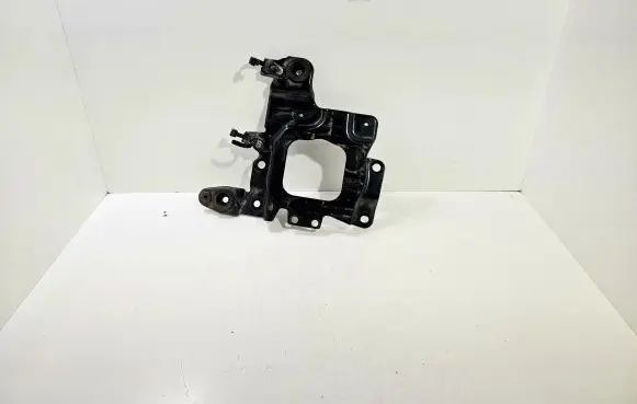 Volvo V40 Air filter cleaner box bracket assembly 31420307