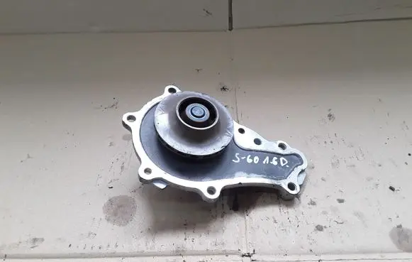 Volvo S60 Water pump 26739302