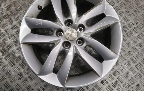 R17 alloy rim