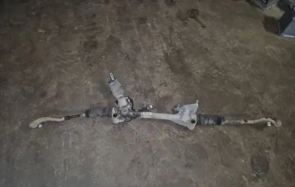 Opel Insignia B Steering rack 84411302 765808027