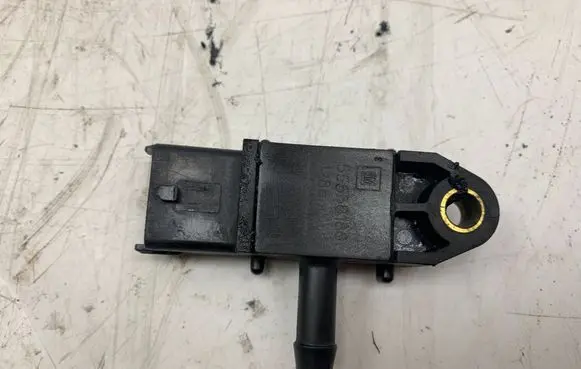 Opel Insignia A Exhaust gas pressure sensor 55566186 1288