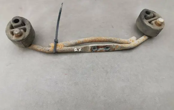 Lexus RX 330 - 350 - 400H Muffler mount bracket/holder 