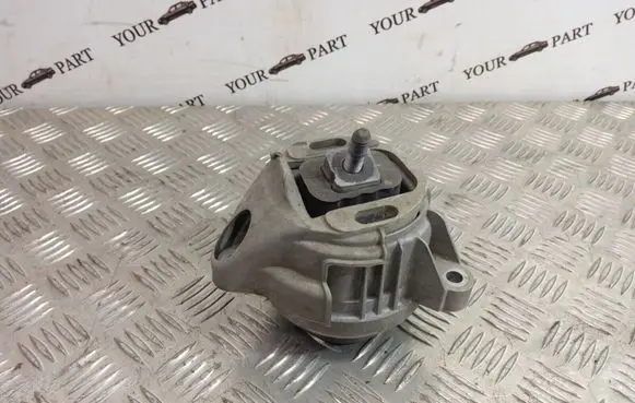 BMW X3 F25 Engine mount bracket 6785716