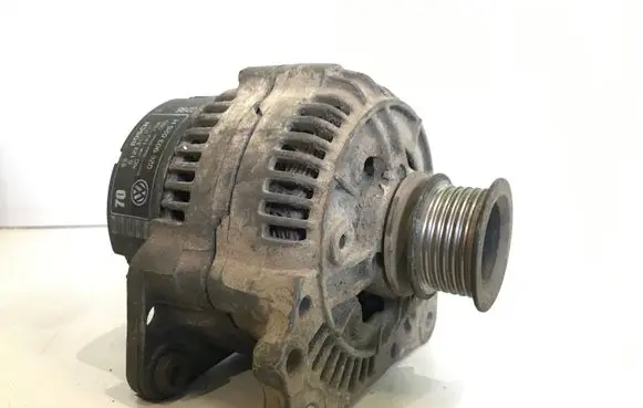 Volkswagen PASSAT B4 Generator/alternator 0123310001 028903025H