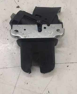 Audi A8 S8 D3 4E Tailgate/trunk/boot lock/catch/latch 4f5827505d