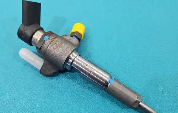 Fuel injector