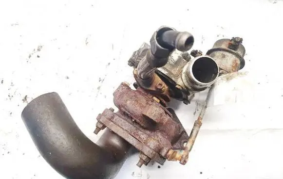 Skoda Octavia Mk1 (1U) Turbo 038145701a