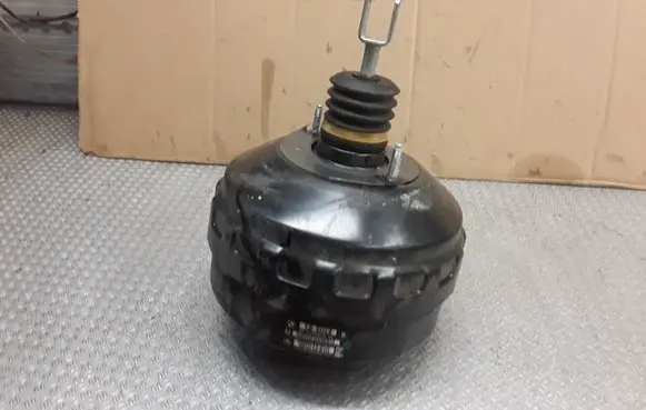 BMW 3 E90 E91 Brake booster 29677592901