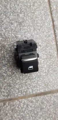 Ford Fiesta Electric window control switch